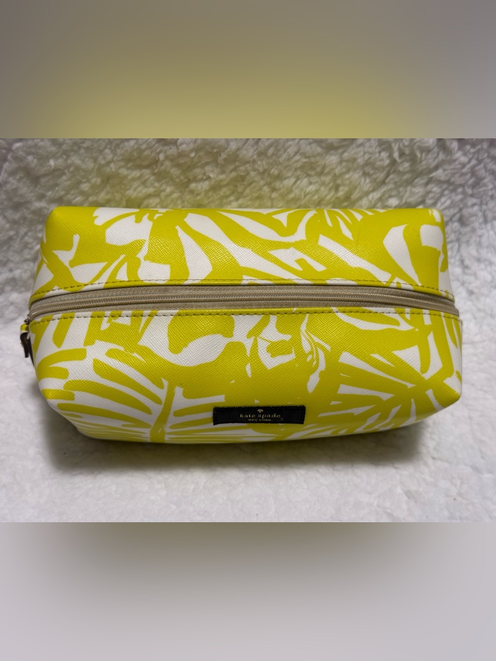 kate spade yellow and white palm print cosmetic pouch - Picture 4 of 8